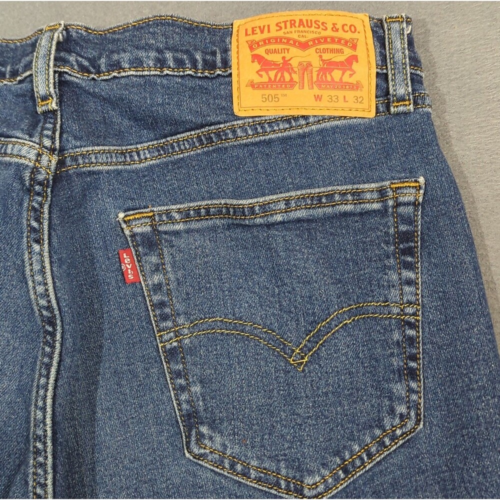 Levi's Jeans Men's 33x32 Fits 32x30 Blue 505 Regular Fit Straight Leg Denim